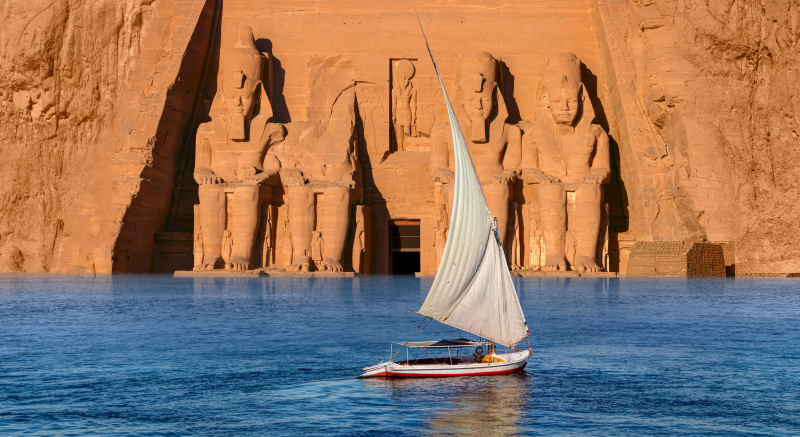 beautiful-nile-scenery-sailboat-on-way