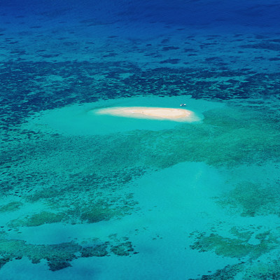 Gili islands a summer paradise place with coral reef and boats - oceania tours