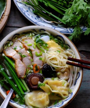 Traditional Vietnamese food