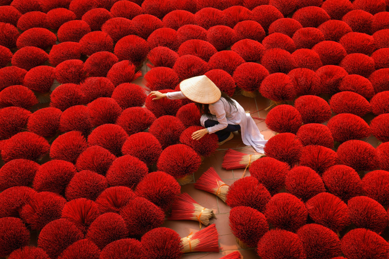 incense-sticks-drying-outdoor-vietnamese-woman