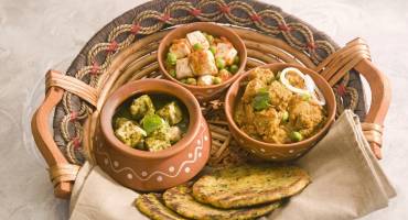 Palak Paneer, Soya Kebab, Masala Chees, Green Peas with Makki Ki Roti, Indian Food,